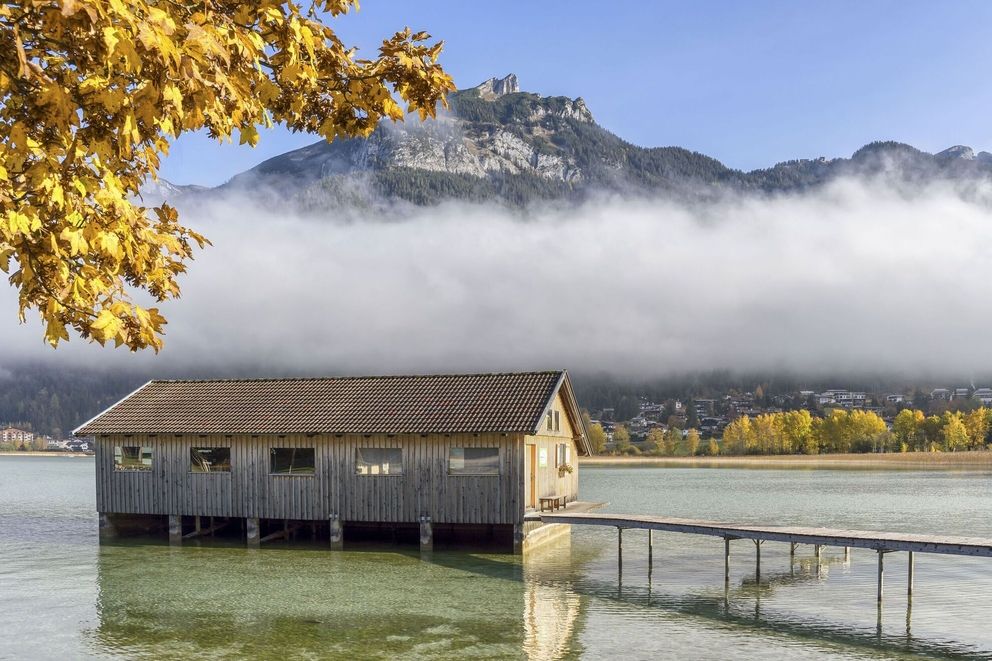 Bootshaus in Maurach zur Herbstzeit